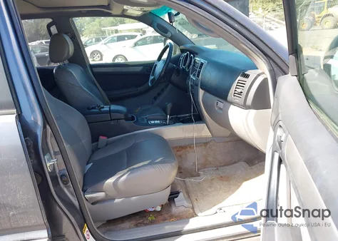 2005 Toyota 4Runner Sr5 V6 z USA, uszkodzony, nr VIN JTEZU14R850063344